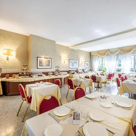 Hotel Ascot-3